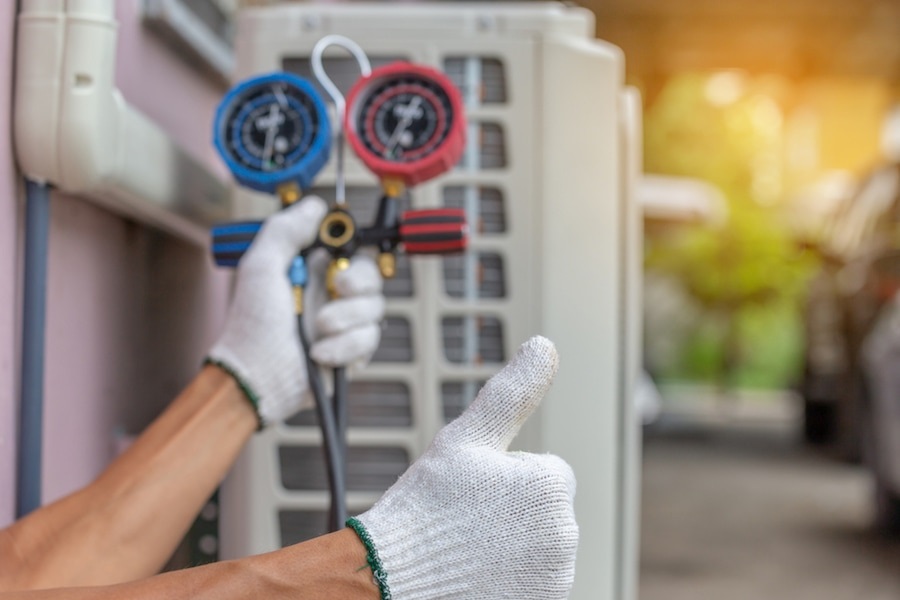 Importance Of Hiring Professionals For Air Conditioning Maintenance