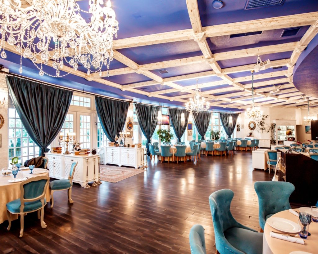The Evolution of Party Rentals: From Folding Chairs to Custom Lounges
